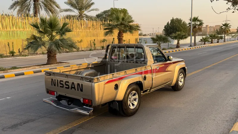 2014 نيسان باترول حوض