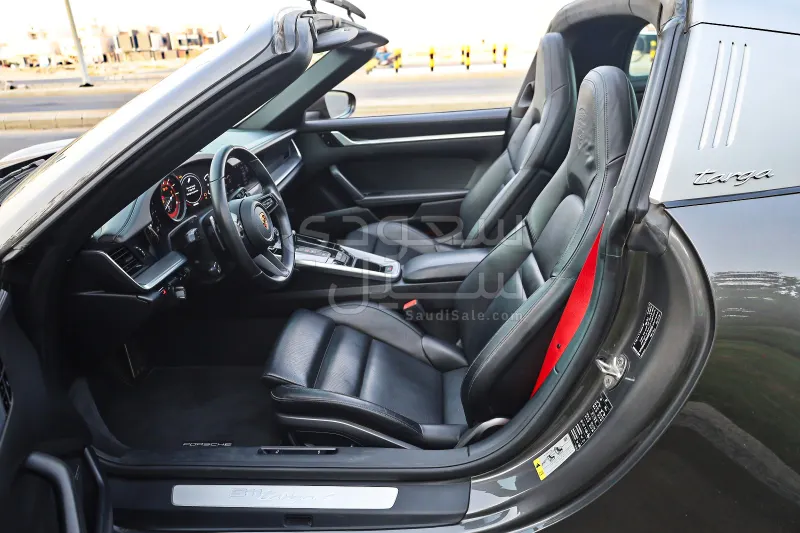 2021 بورش 911 تارجا4