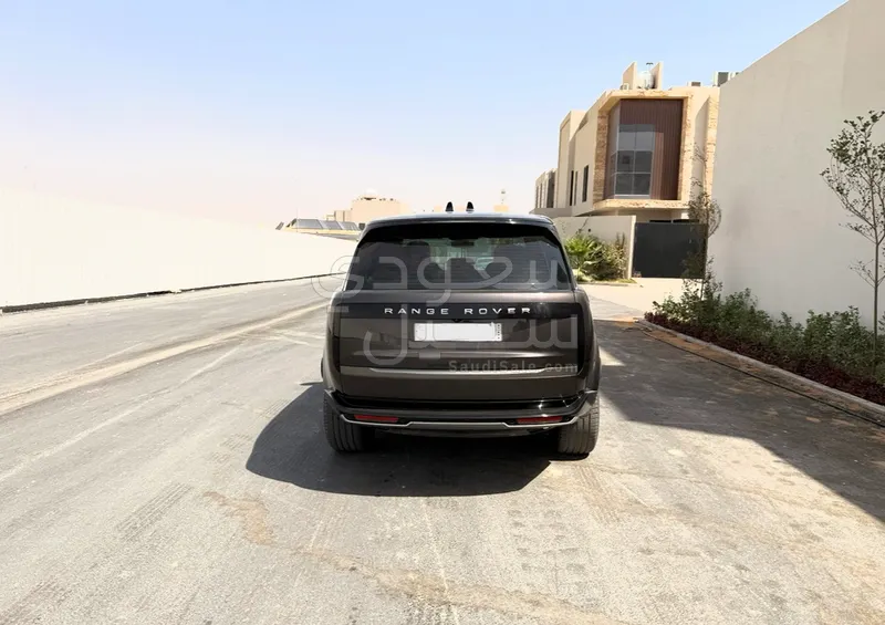 2024 لاند روفر رينج روفر اتش اس اي