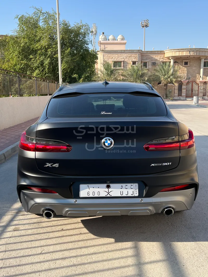 2021 بي ام دبليو الفئة اكس 4 ام كت