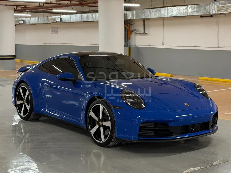 2025 بورش 911 كاريرا