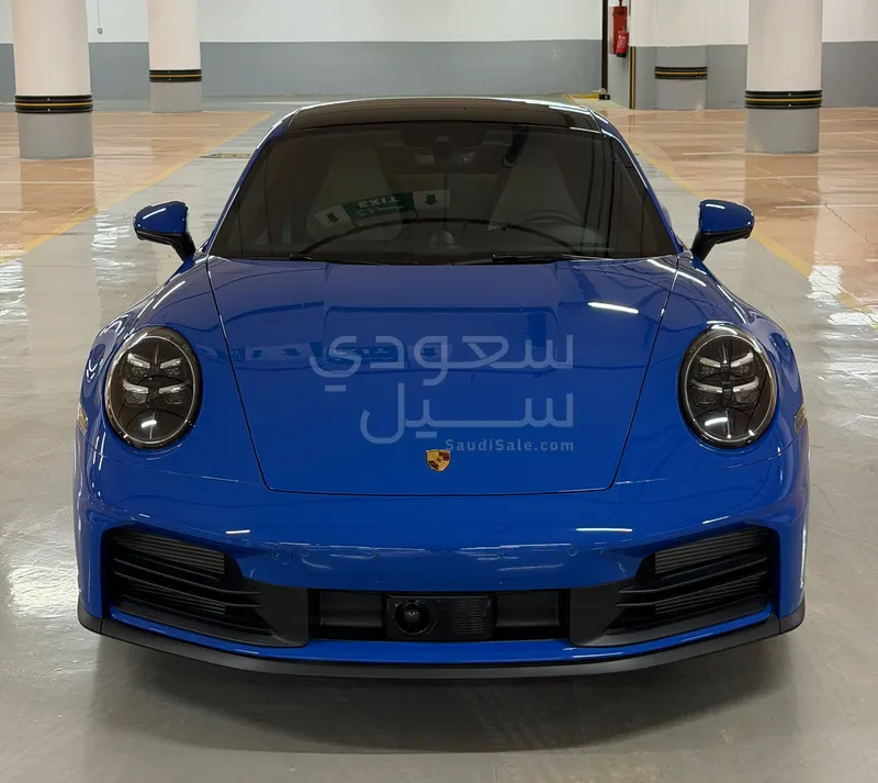 2025 بورش 911 كاريرا