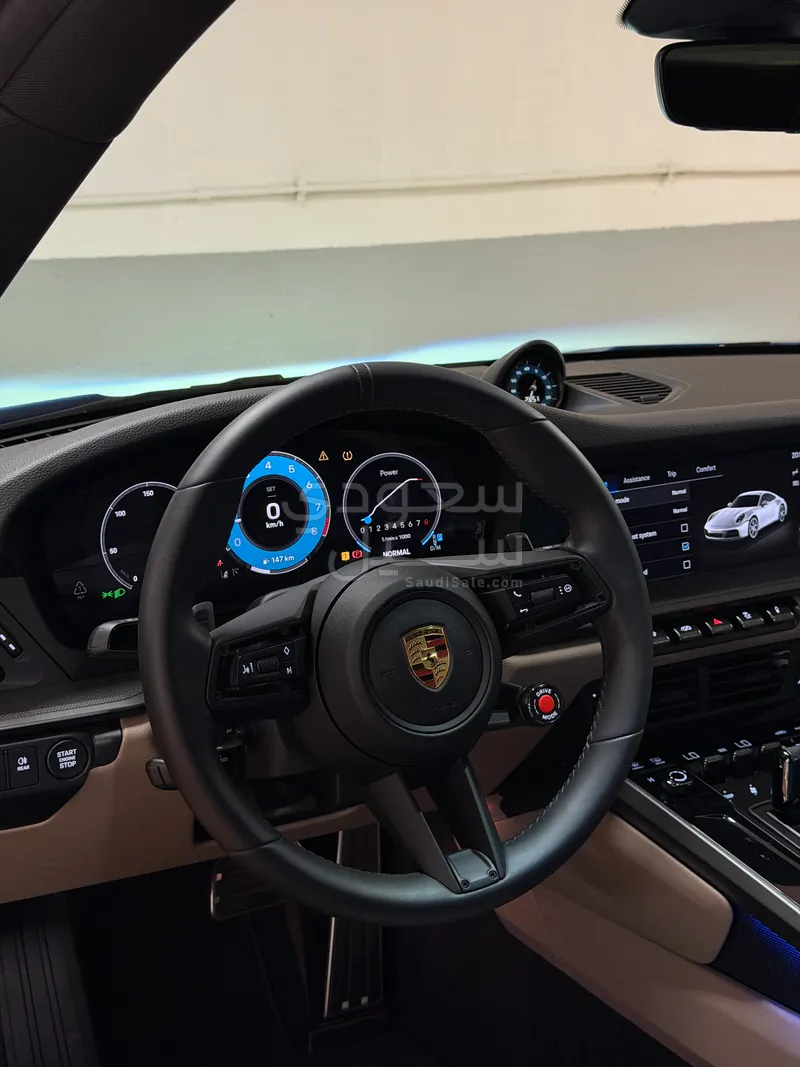 2025 بورش 911 كاريرا