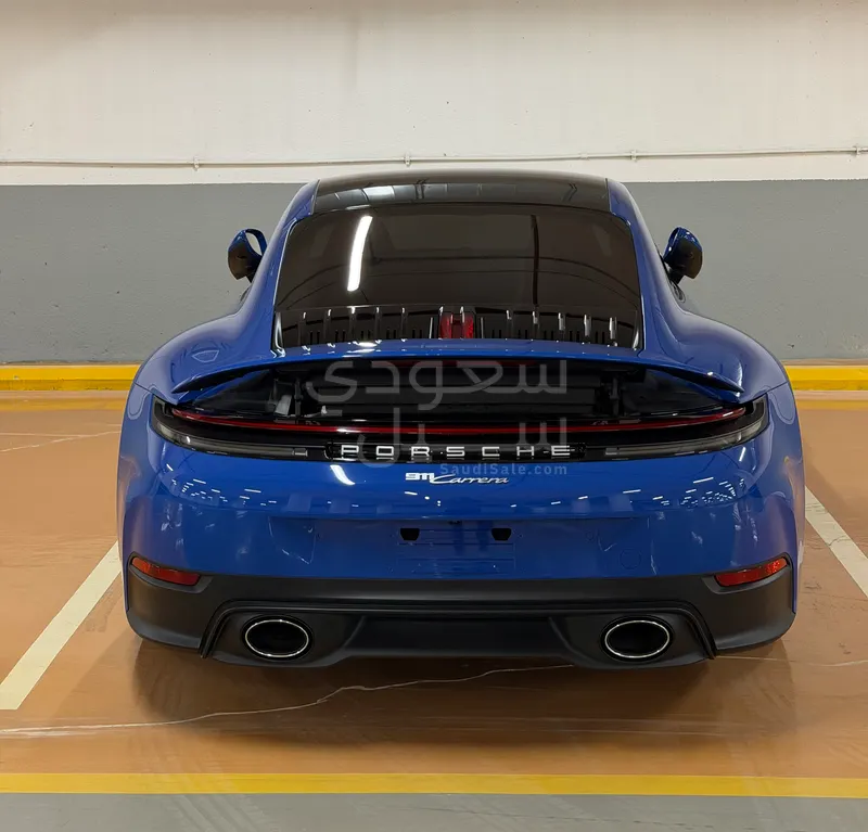2025 بورش 911 كاريرا