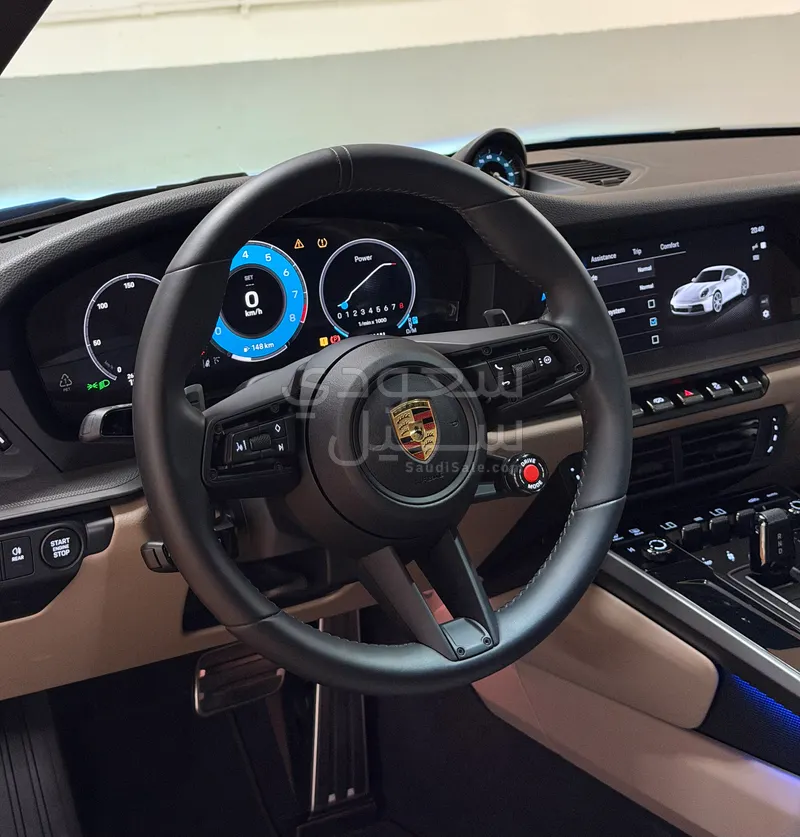 2025 بورش 911 كاريرا
