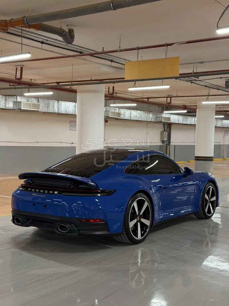 2025 بورش 911 كاريرا