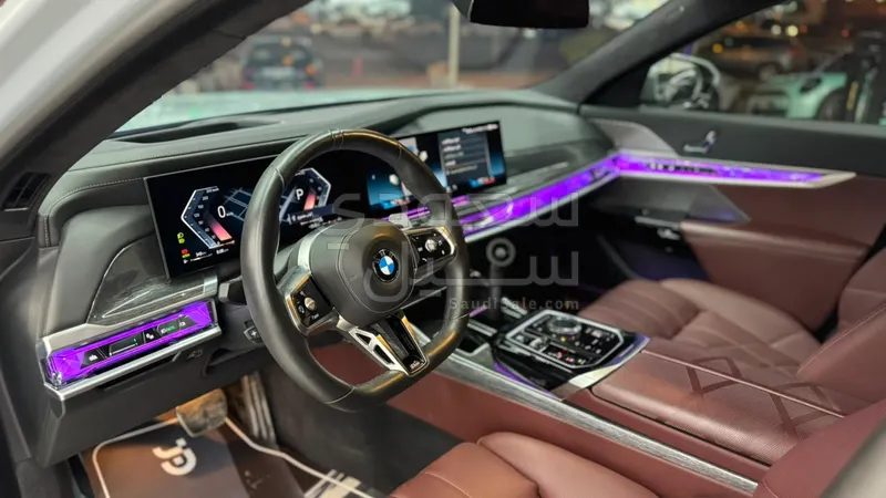 2024 بي ام دبليو الفئة السابعة 740 إل أي
