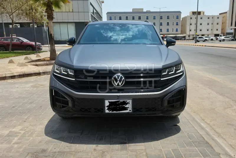 2025 فولكس واجن طوارق أر - لاين