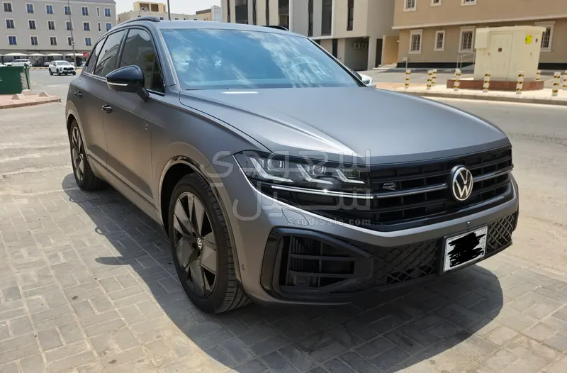2025 فولكس واجن طوارق أر - لاين