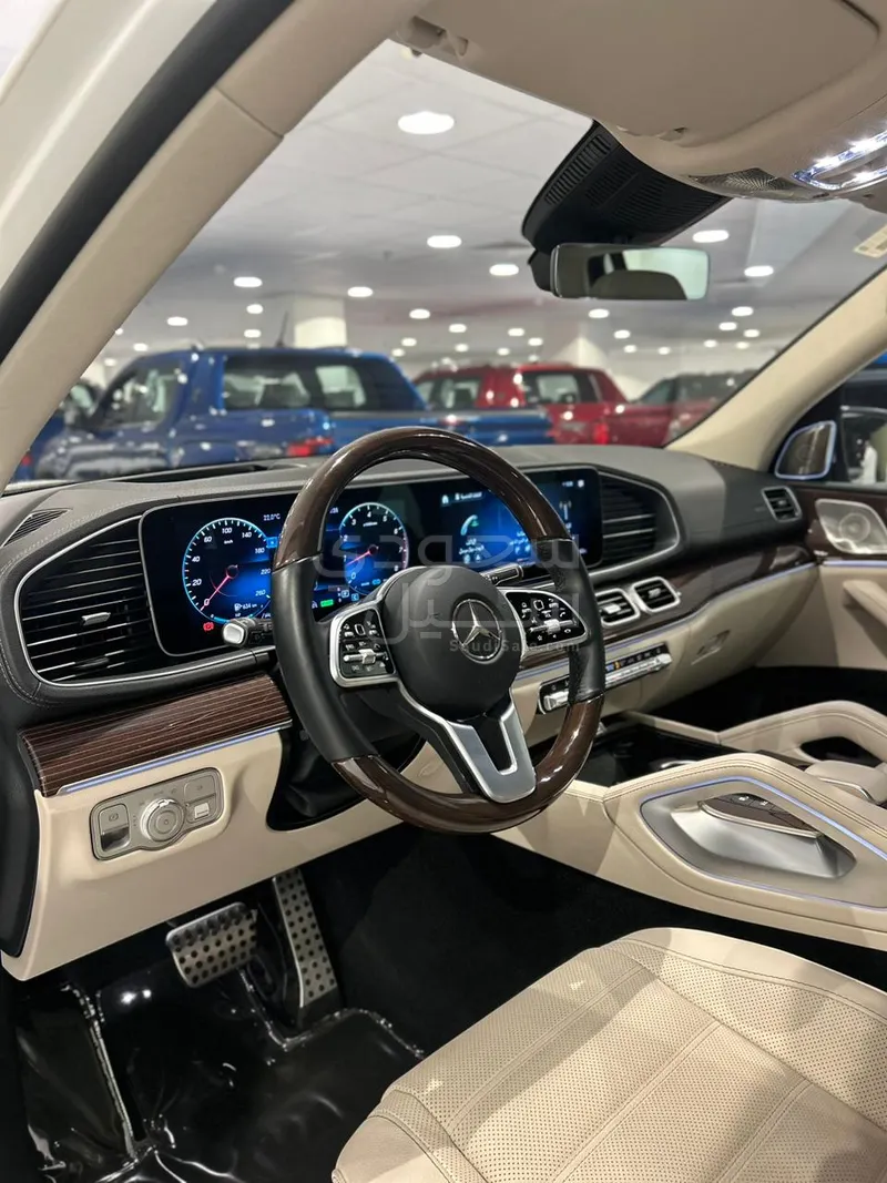 2023 مرسيدس - بنز جي إل إس 450