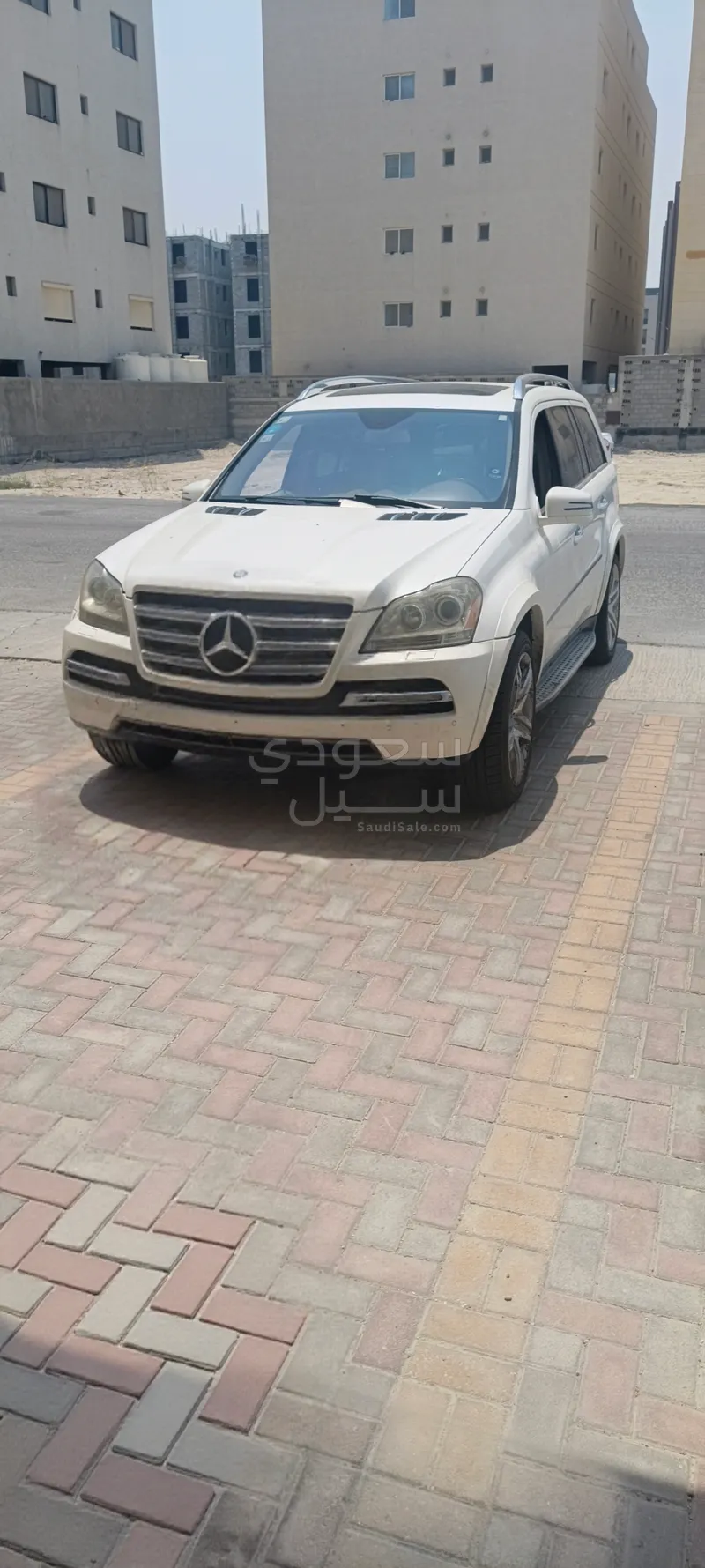 2011 مرسيدس - بنز جي إل 550
