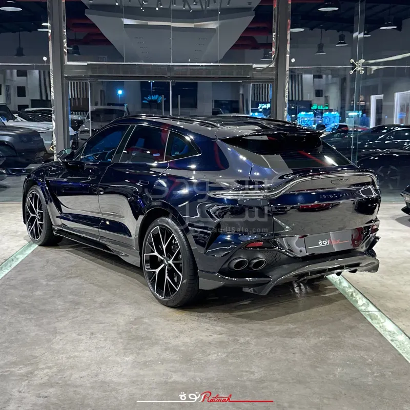 2025 استون مارتن دي بي اكس 707