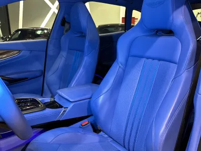 2025 استون مارتن دي بي اكس 707