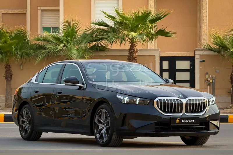 2024 بي ام دبليو الفئة الخامسة 520 أي