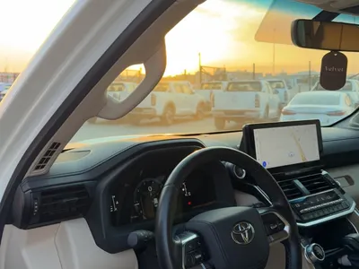 2025 تويوتا لاند كروزر جي اكس ار