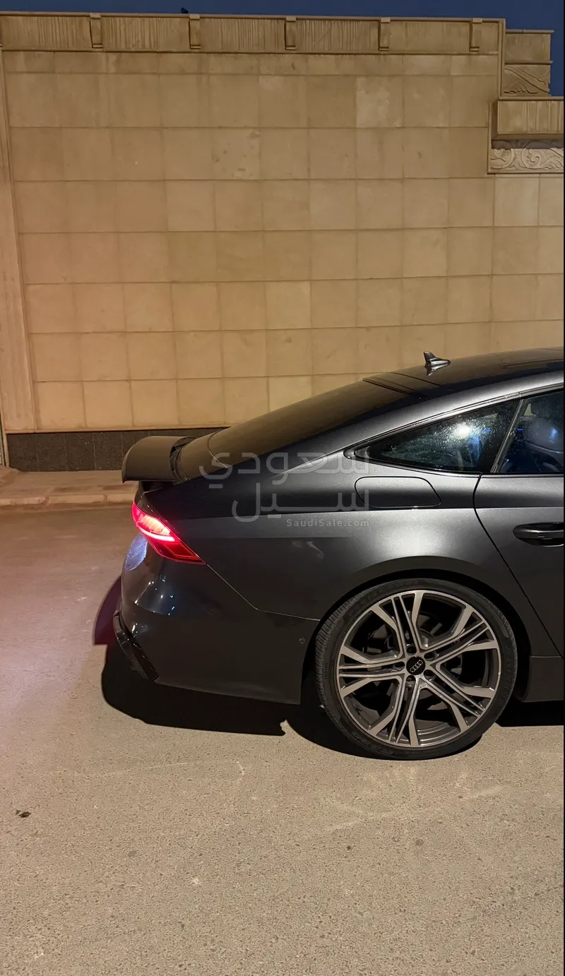 2019 اودي اي 7 55 تي اف اس اي