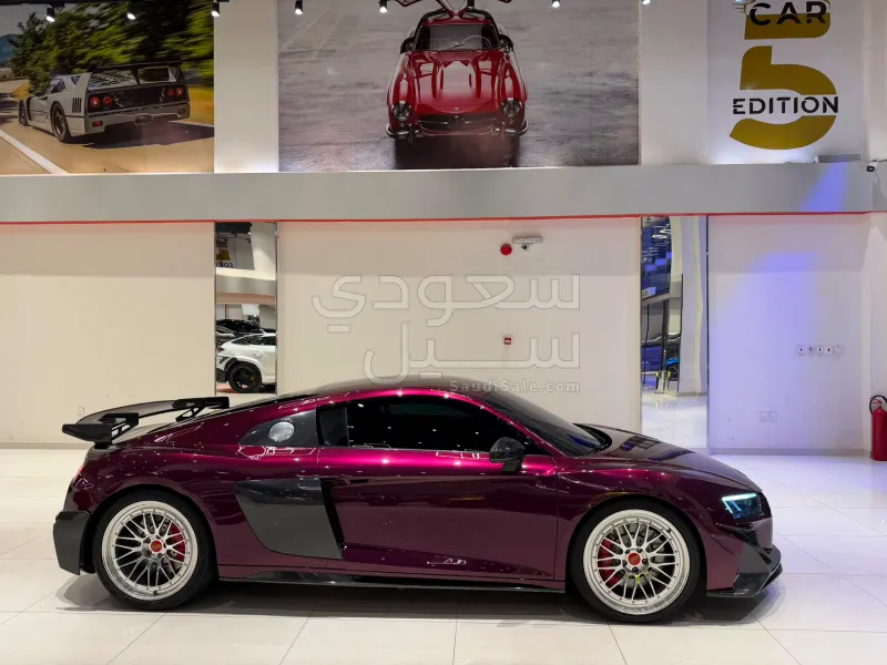 2023 اودي ار 8