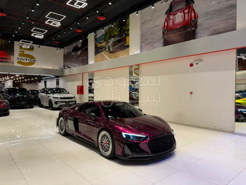 2023 اودي ار 8