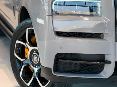 2023 رولز رويس كولينان بلاك بادج