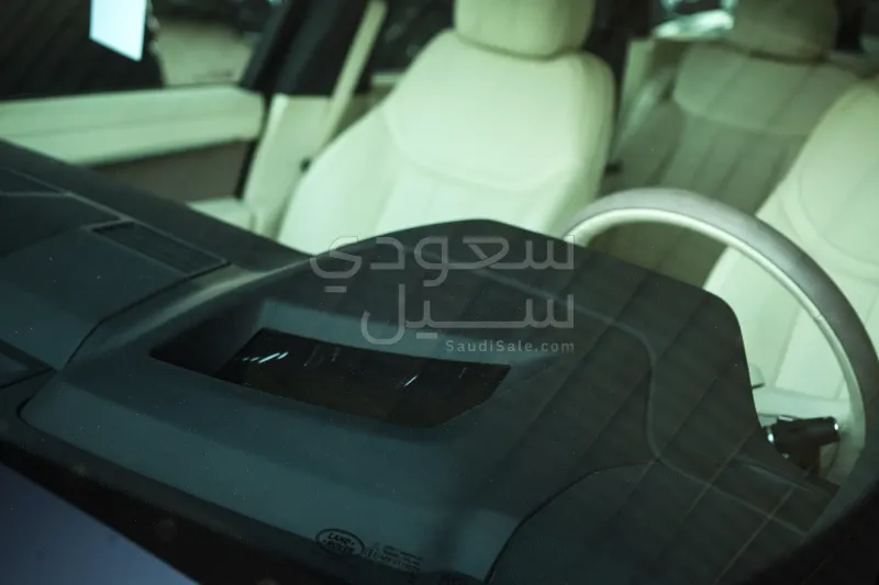 2026 لاند روفر رينج روفر اتش اس اي