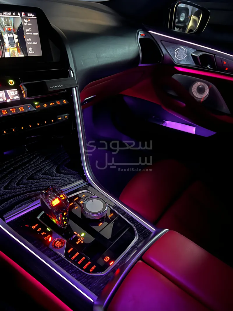 2020 بي ام دبليو الفئة الثامنة إم 850 أي