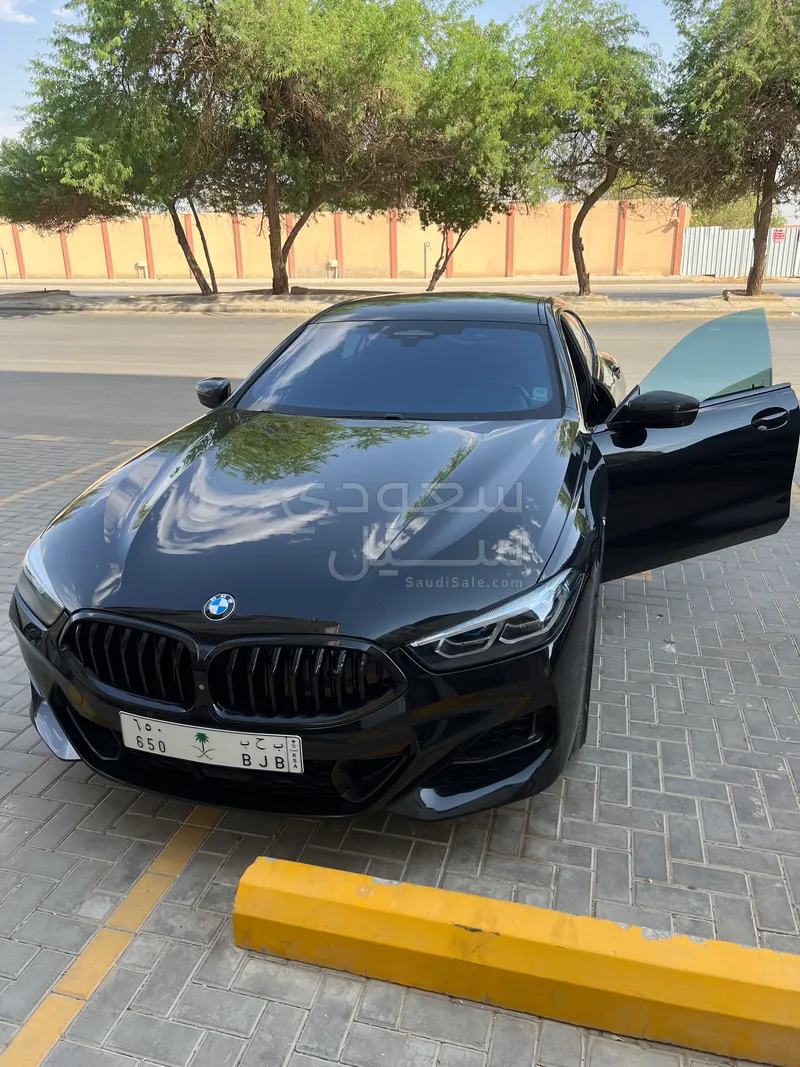 2020 بي ام دبليو الفئة الثامنة إم 850 أي