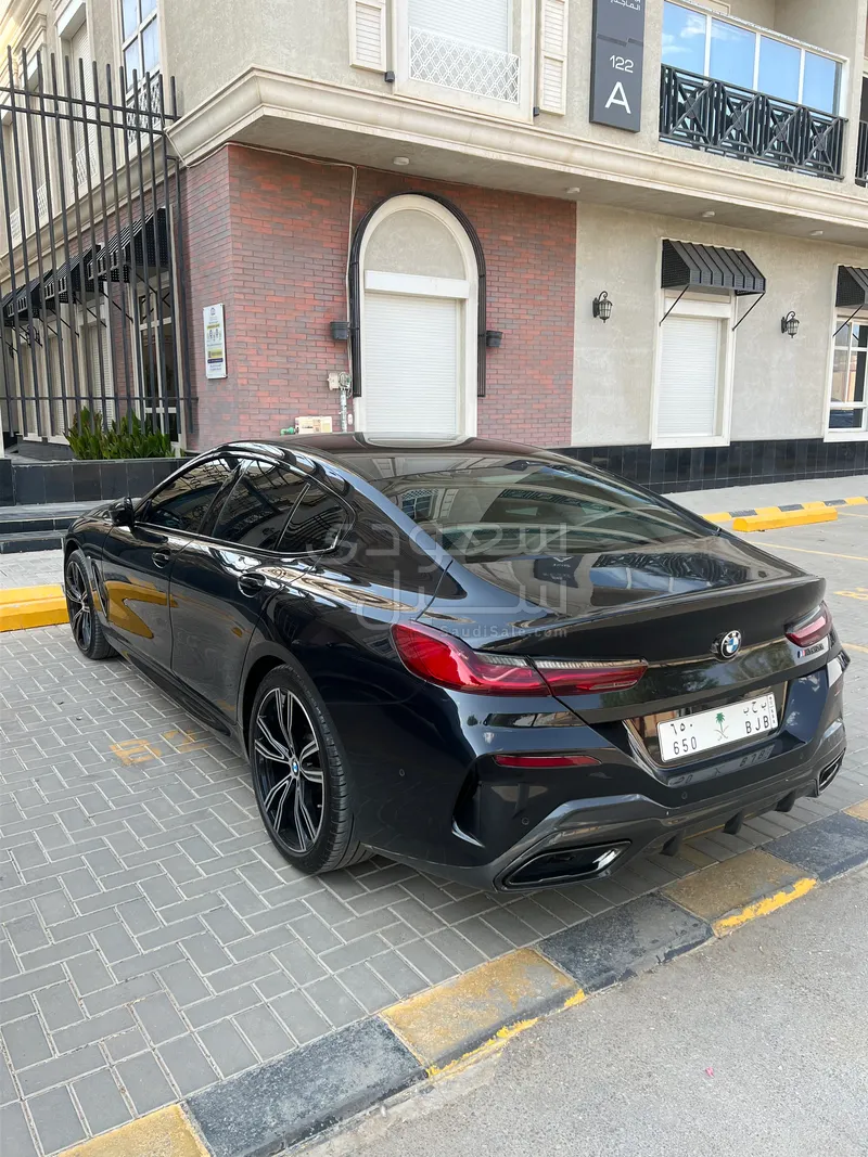 2020 بي ام دبليو الفئة الثامنة إم 850 أي