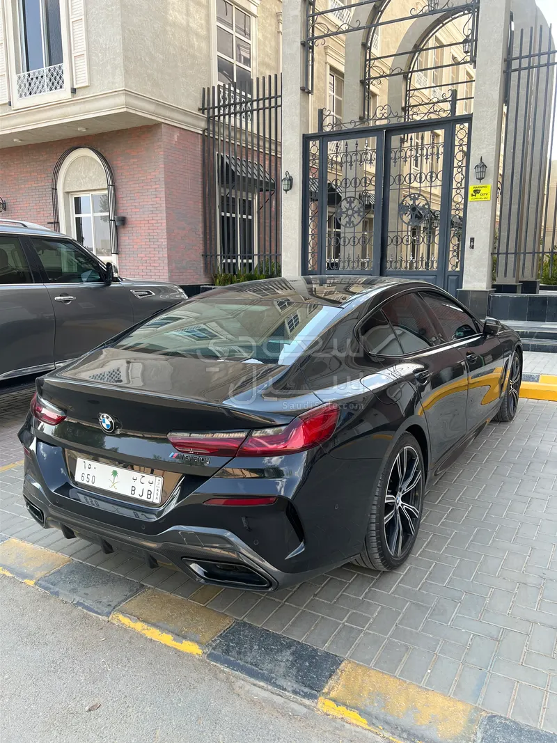 2020 بي ام دبليو الفئة الثامنة إم 850 أي