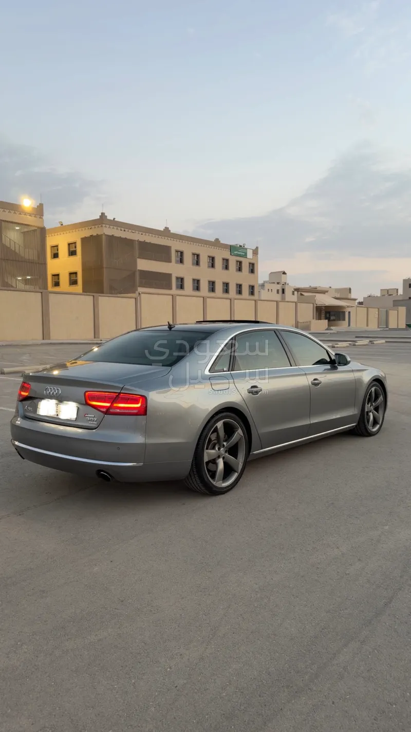 2013 اودي اي 8