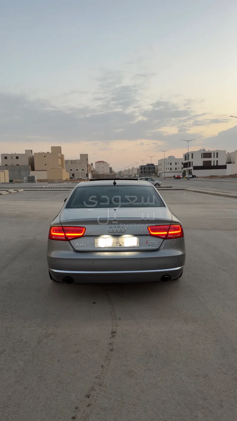 2013 اودي اي 8
