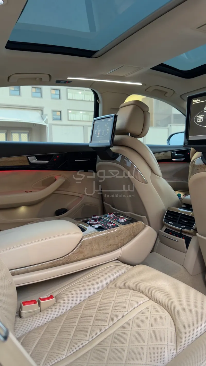 2013 اودي اي 8