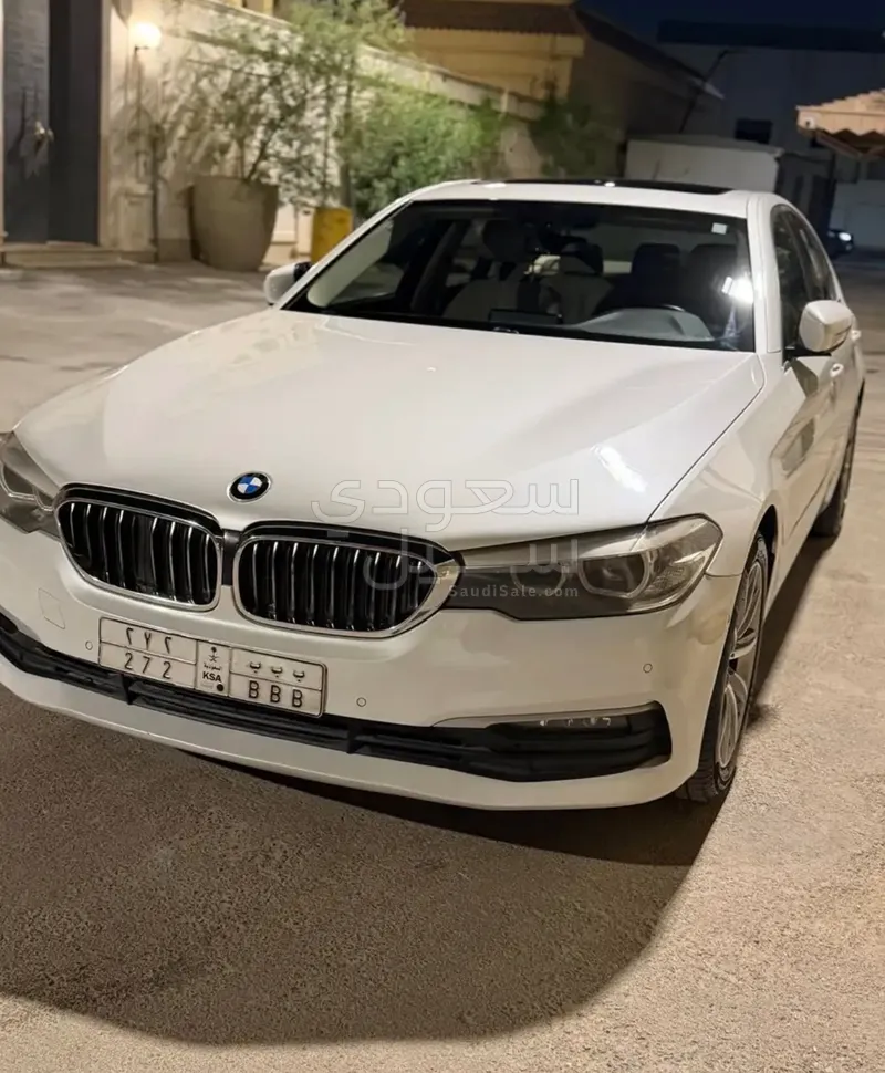 2020 بي ام دبليو الفئة الخامسة 520 أي