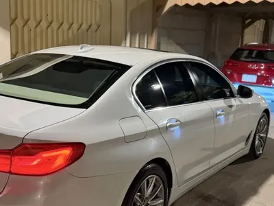 2020 بي ام دبليو الفئة الخامسة 520 أي