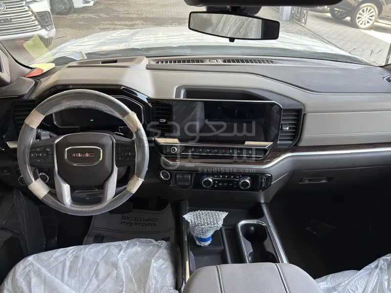 2026 جي ام سي سييرا اليفيشن