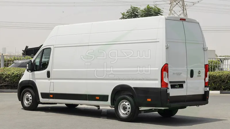 2024 فيات دوكاتو ماكس