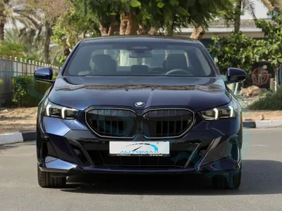 2026 بي ام دبليو الفئة الخامسة 520 أي إم كت