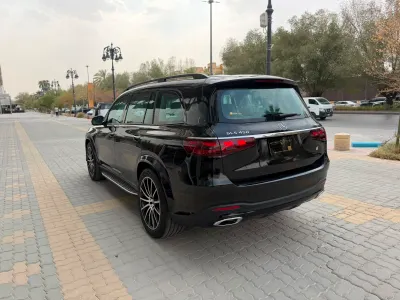 2025 مرسيدس - بنز جي إل إس 450