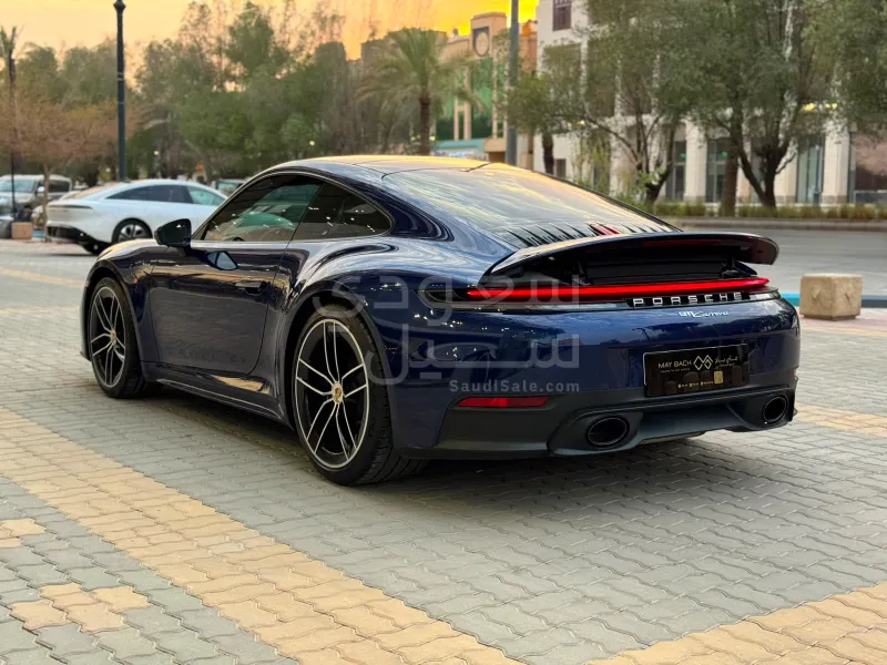2025 بورش 911 كاريرا