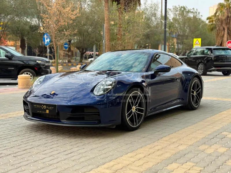 2025 بورش 911 كاريرا