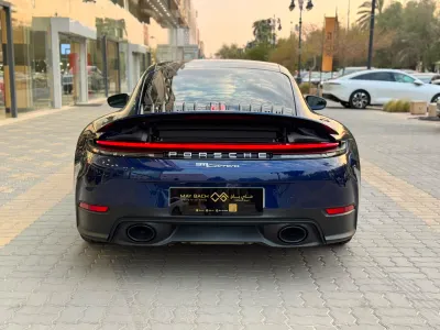 2025 بورش 911 كاريرا