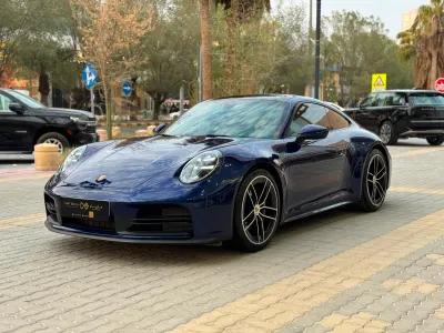 2025 بورش 911 كاريرا