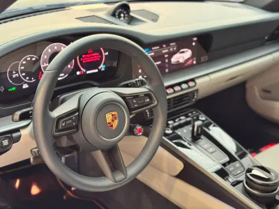 2025 بورش 911 كاريرا