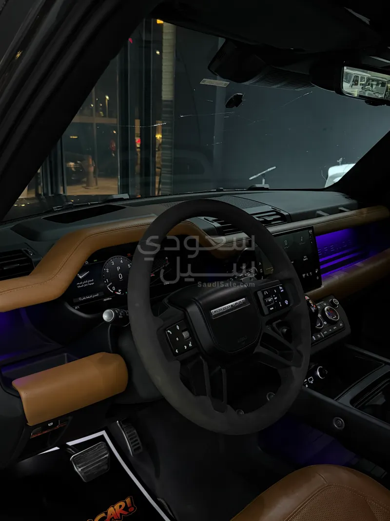2023 لاند روفر ديفيندر V8 P525 ادشن
