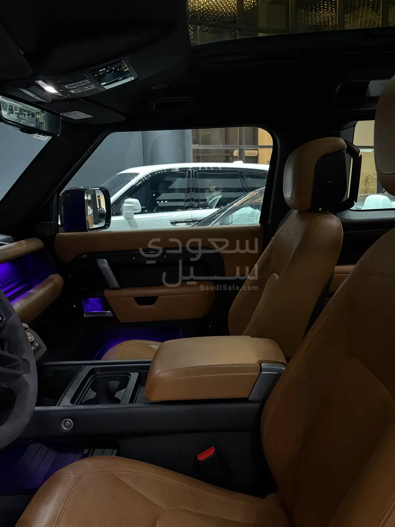 2023 لاند روفر ديفيندر V8 P525 ادشن