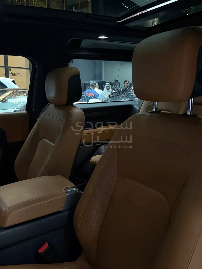 2023 لاند روفر ديفيندر V8 P525 ادشن