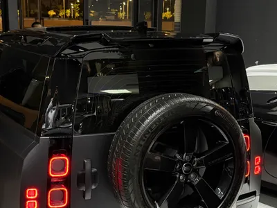 2023 لاند روفر ديفيندر V8 P525 ادشن