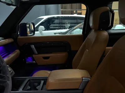 2023 لاند روفر ديفيندر V8 P525 ادشن