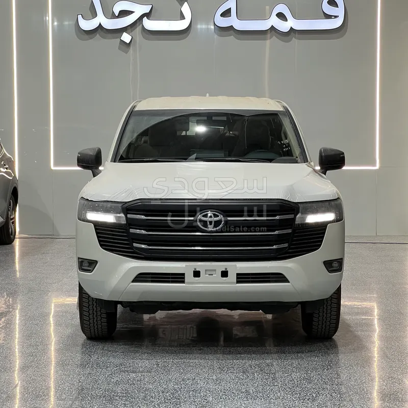 2026 تويوتا لاند كروزر جي اكس ار