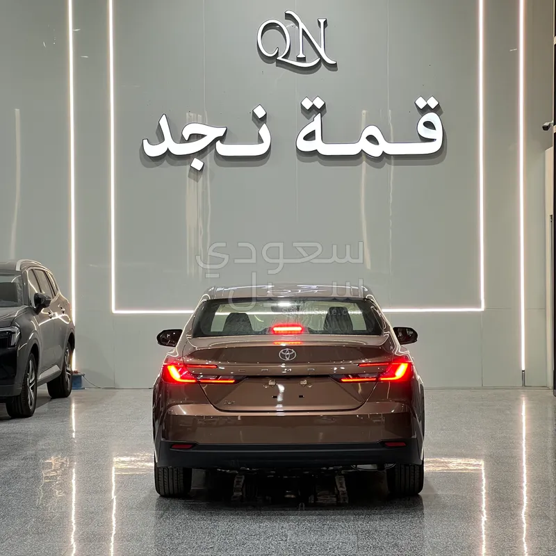 2026 تويوتا كامري ال اي