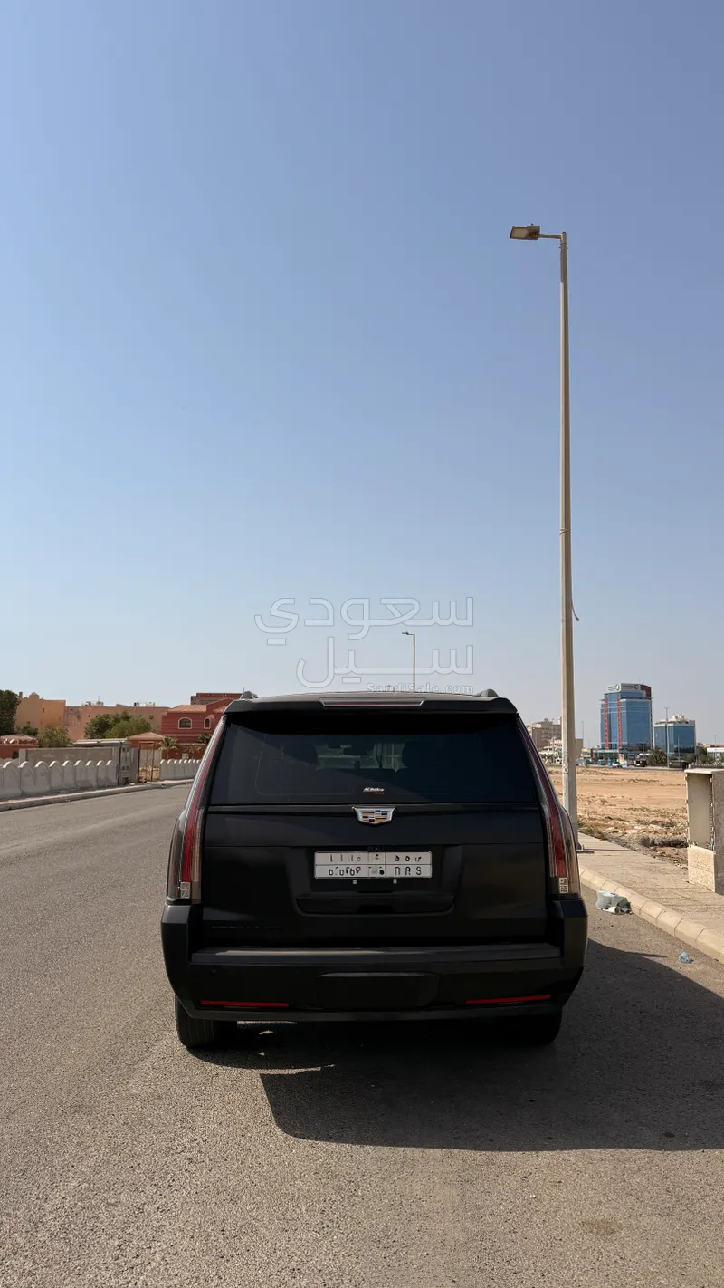 2018 كاديلاك اسكاليد